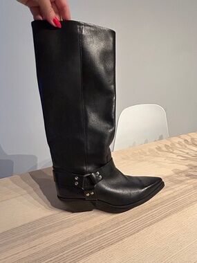 Leather tall cowboy riding boots size 8